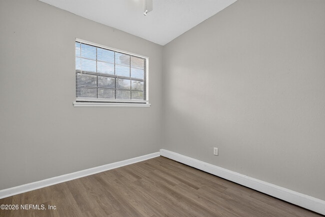 Building Photo - 255 Woodside Dr
