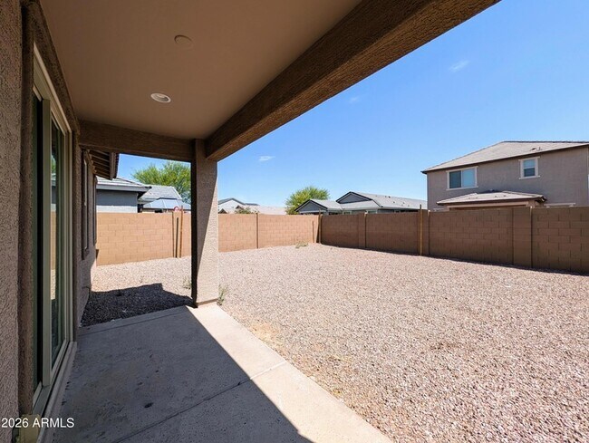 Building Photo - 9509 W Sells Dr