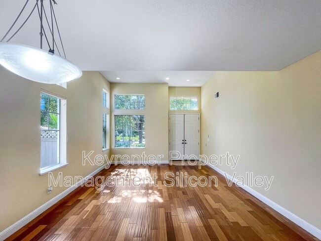 Building Photo - 3825 Venus Ct