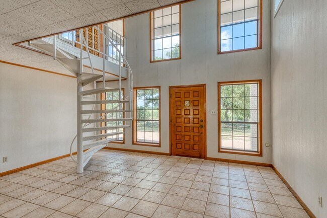Building Photo - 6552 CR 403