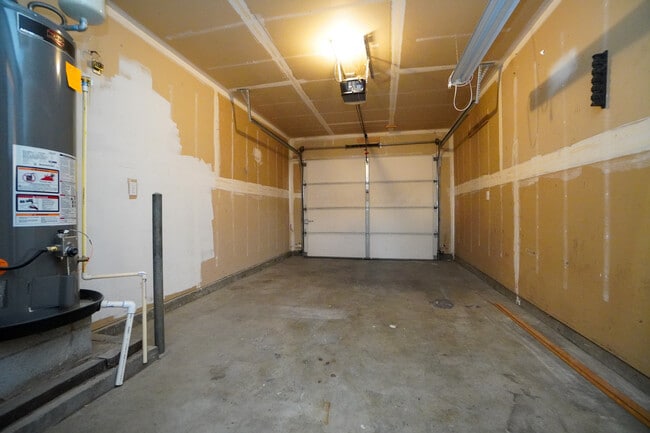 Building Photo - 79 E 2nd St N