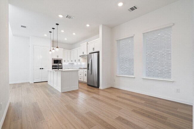 Building Photo - 4209 Watson Wy
