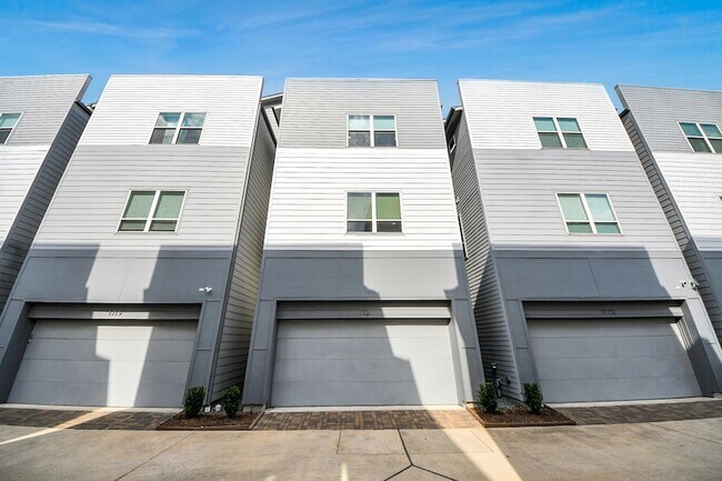 Building Photo - 1721 Eado Point Ln