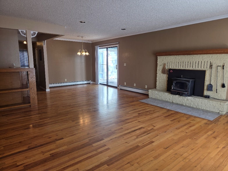 Building Photo - 4745 Shady Ln