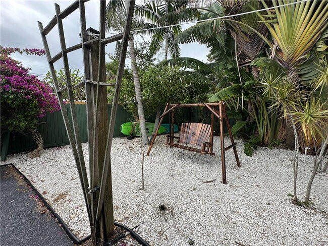 Building Photo - 4490 NE Indian River Dr