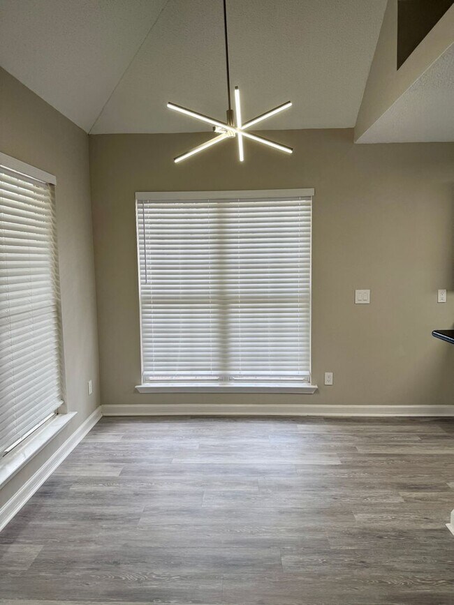 Building Photo - Copper Village Pooler