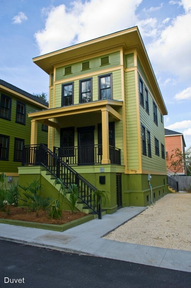 Building Photo - 4 br, 3.5 bath House - 76 Morris Street A