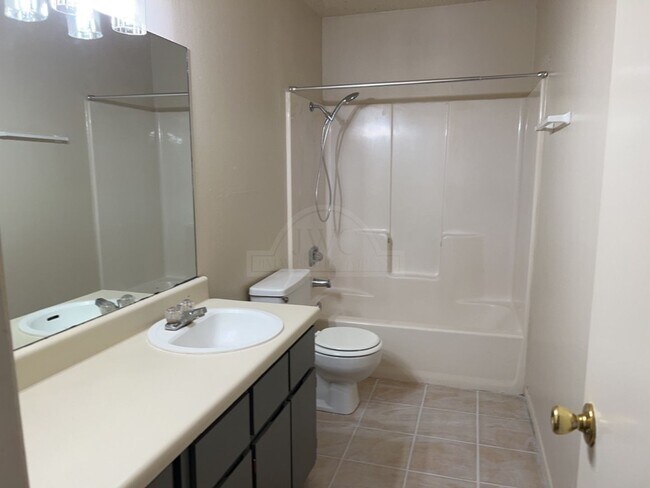 Building Photo - 3810 Charolais Dr