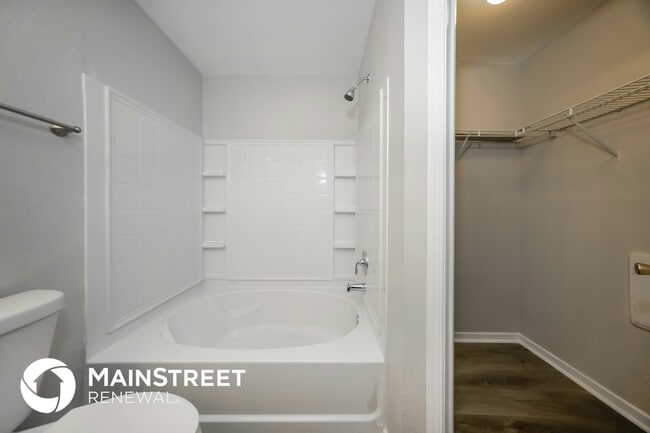 Building Photo - 8431 Sansa St