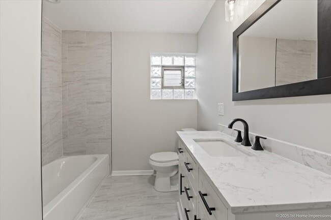 Building Photo - 15041 Irving Ave