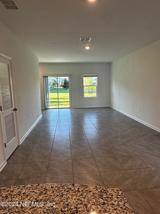 Building Photo - 35 Tidal Bch Ave