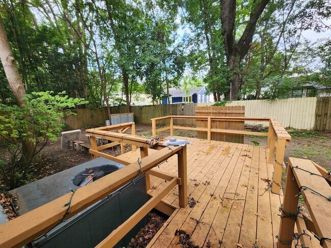 Building Photo - 1630 Atkamire Dr