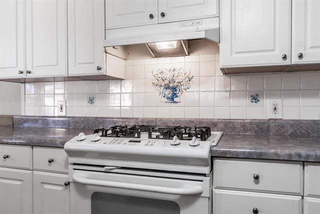 Building Photo - 12118 Brisbane Ave