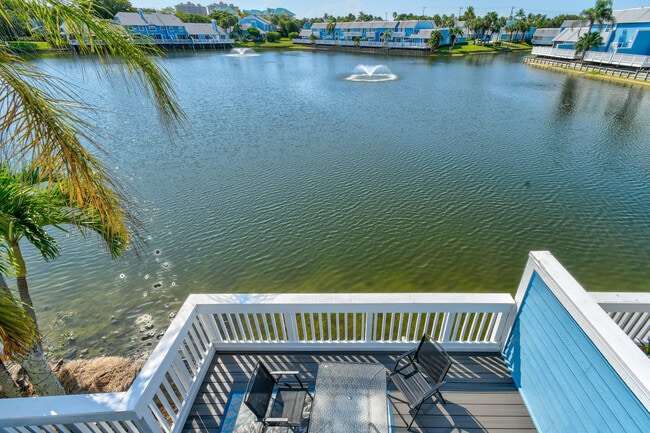 Building Photo - 1216 Ocean Dunes Cir
