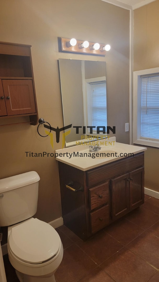Building Photo - 2bed/2bath home with bonus area