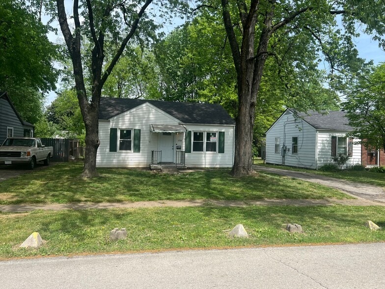 Building Photo - 1723 Glenview Pl