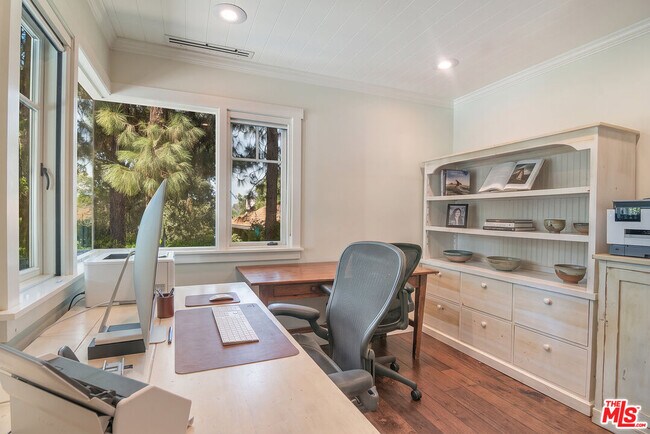 Building Photo - 9530 Moonridge Terrace Pl