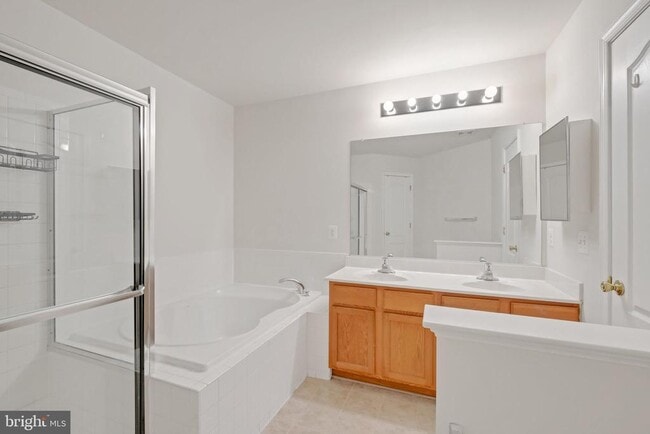 Building Photo - 103 Whiskey Creek Cir