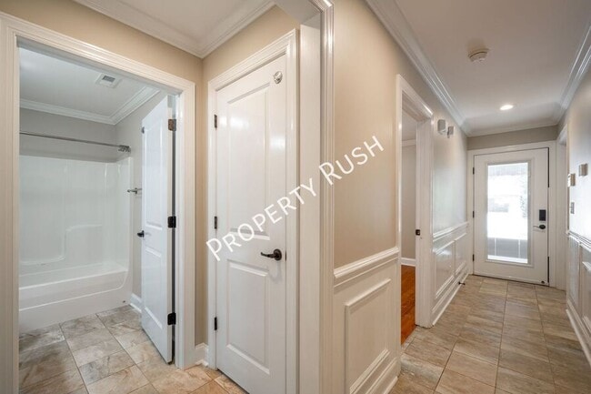 Building Photo - 3606 Brass Lantern Way