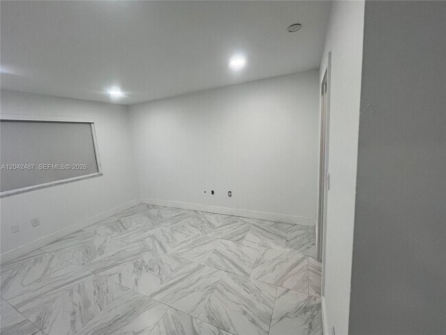 Building Photo - 15560 SW 80th St