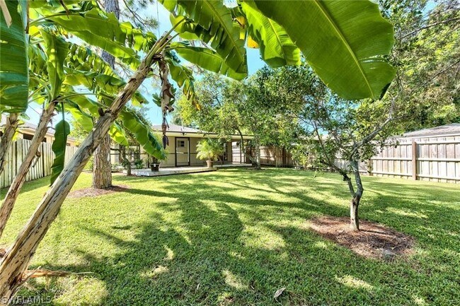 Building Photo - 671 98th Ave N