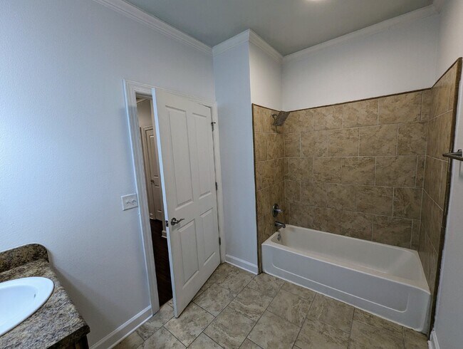 Building Photo - 47 Private Rd 3057