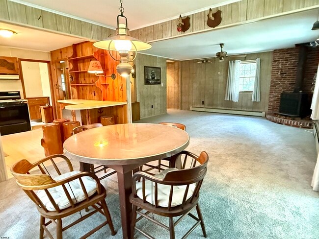 Building Photo - 908 Morris Ln