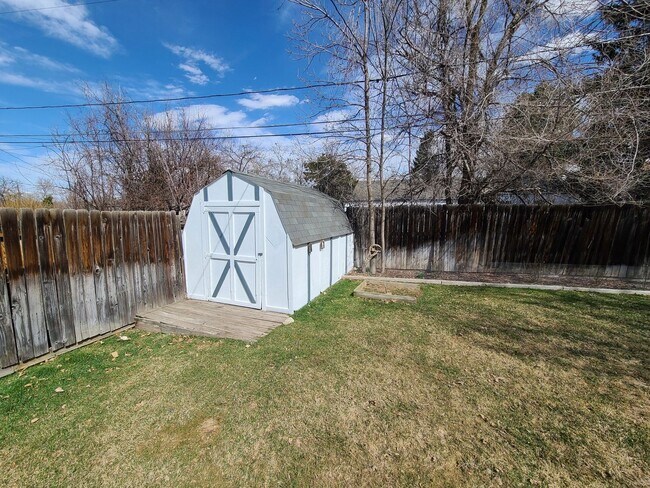 Building Photo - Charming 3BR House in University Hills