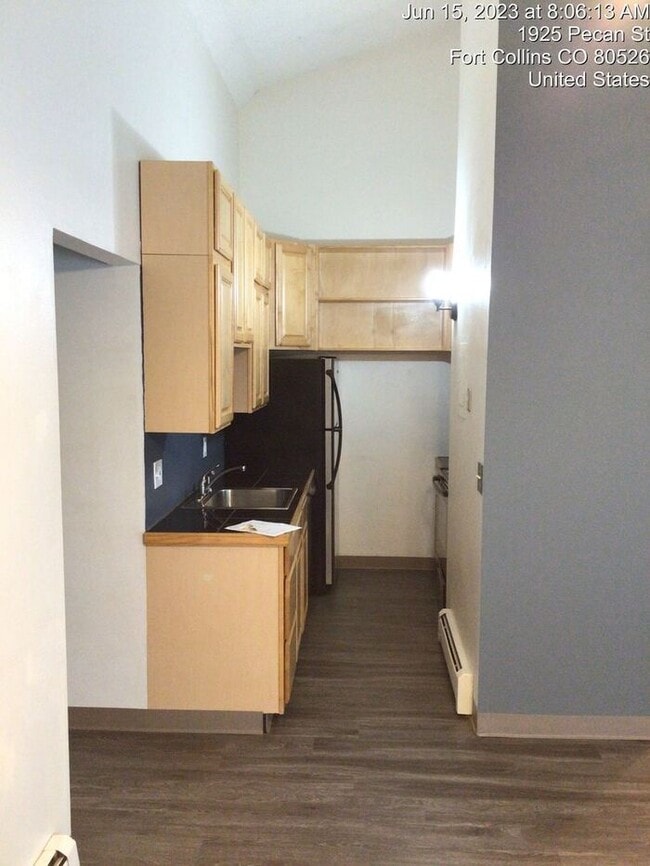 Building Photo - Recently Upgraded 2 Bedroom Apt Near Horsetooth!
