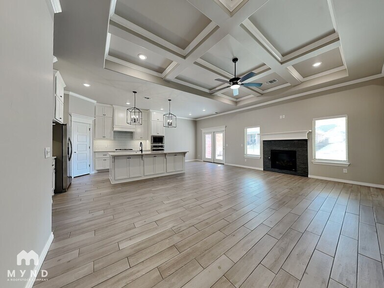 Building Photo - 532 Texoma Dr