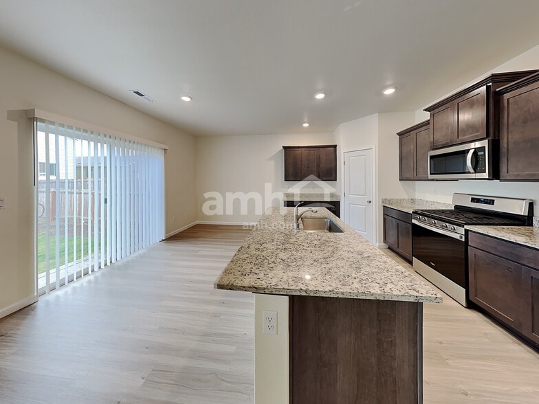 Building Photo - 1221 W 17th Ave