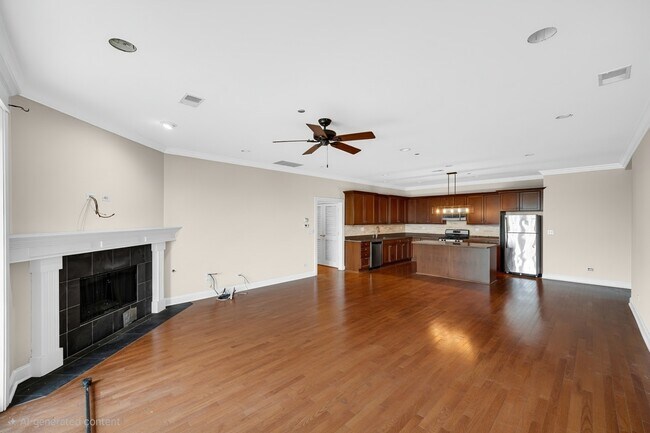 Building Photo - 2811 N Bell Ave