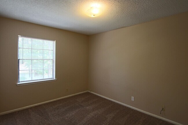 Building Photo - Delmar Dr. 2510/2512