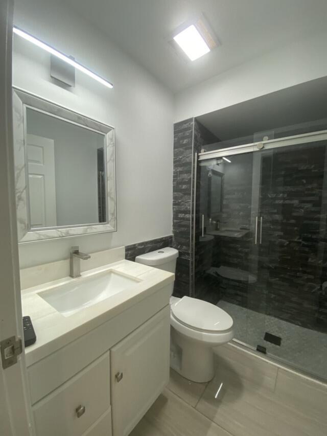 Building Photo - 1323 Denlow Ln
