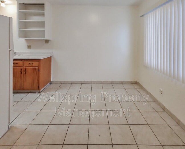 Building Photo - 213 Panamint Ave