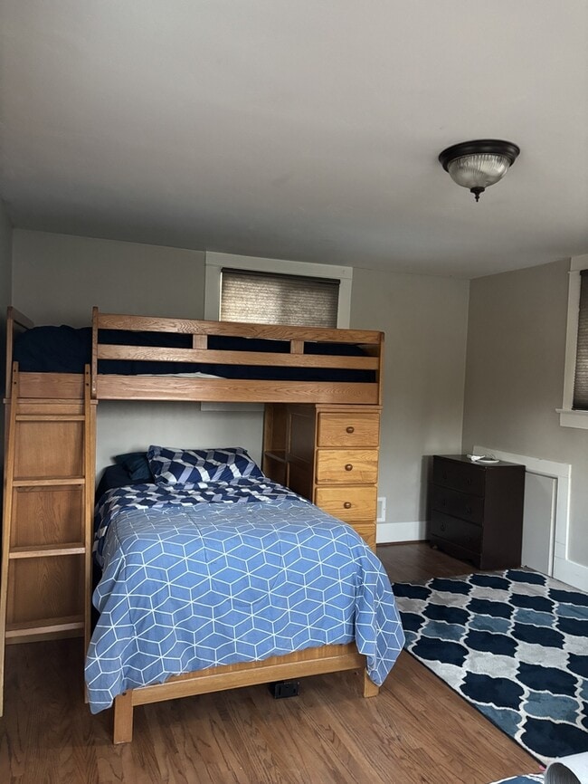 Building Photo - Modesto 2 Bedroom 2 Bath Bungalow