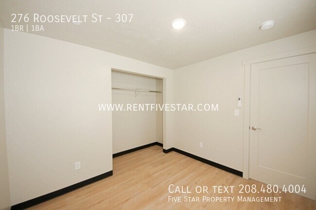 Building Photo - 276 Roosevelt St