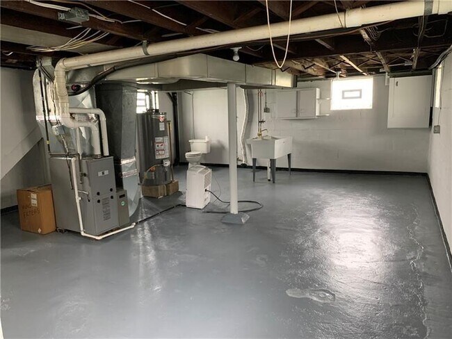 Building Photo - 3506 8th Ave