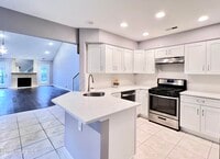 Building Photo - 163 Colony Ln