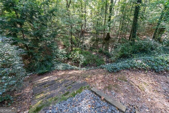 Building Photo - 651 Briarleigh Way