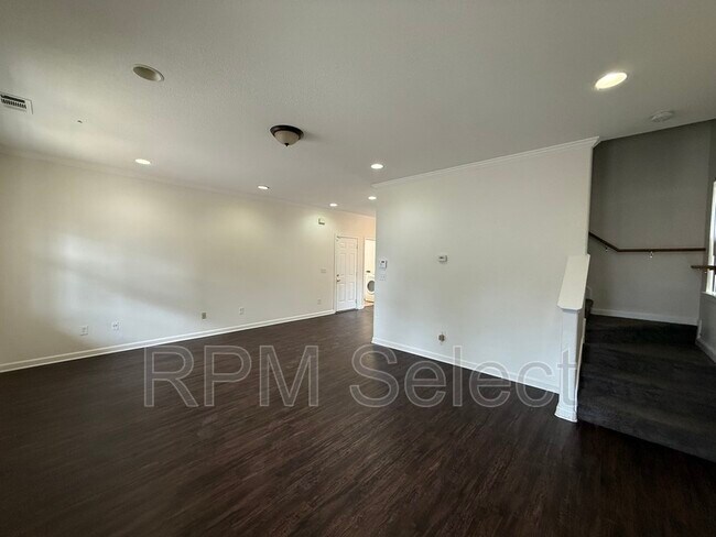 Building Photo - 3329 San Jose Way