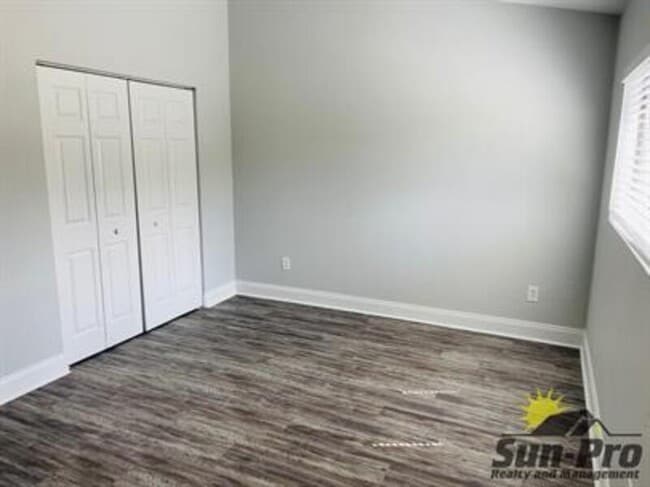 Building Photo - 480 Reed Canal Rd