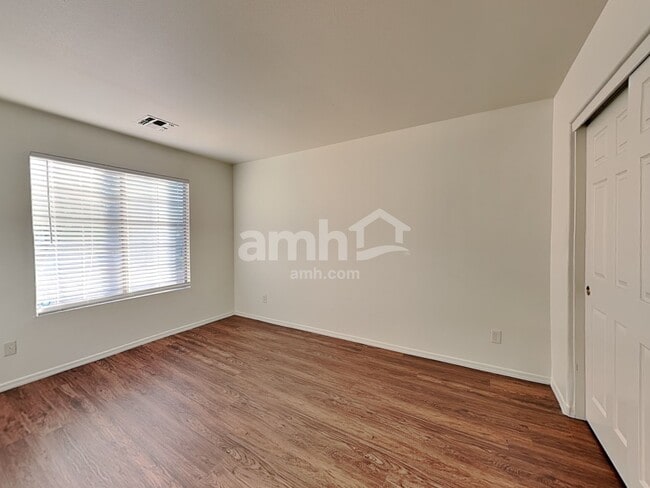 Building Photo - 10830 E Carol Ave