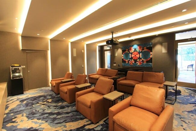 Building Photo - 151 N Seabreeze Blvd