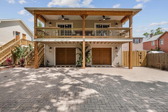 Building Photo - 28 W Castillo Dr