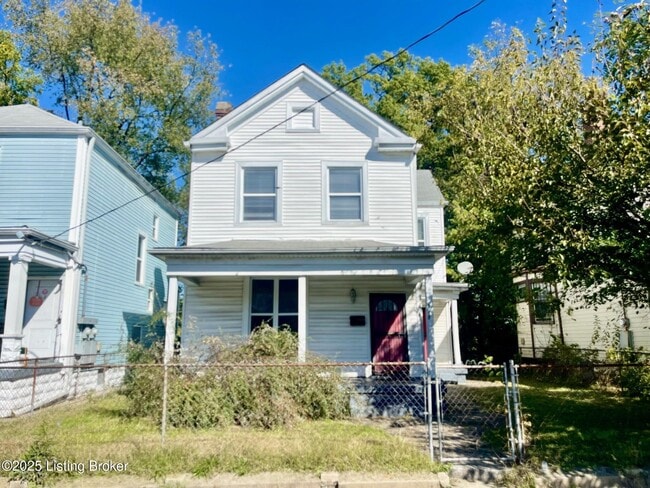 Primary Photo - 2017 W Burnett Ave