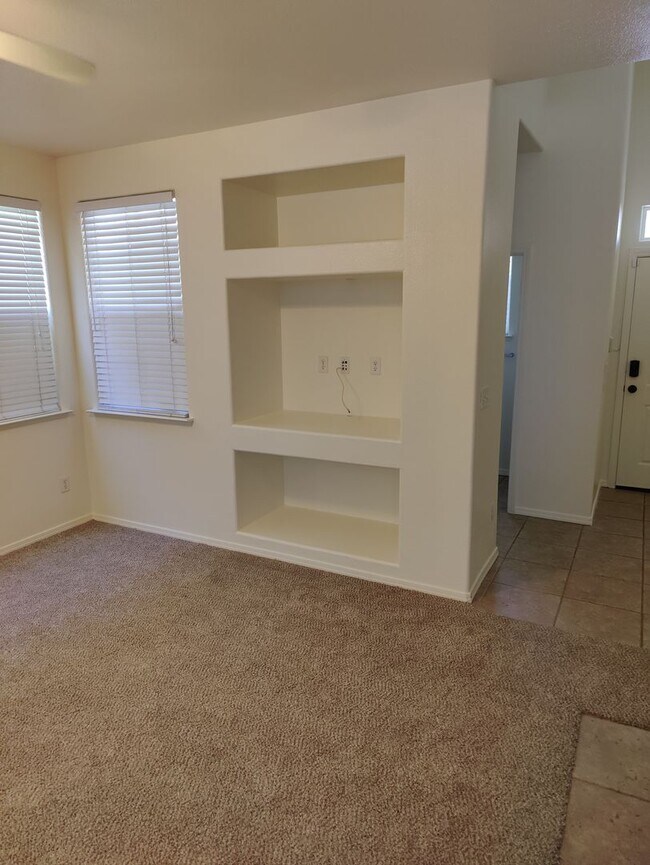 Building Photo - Great Location in Clovis !