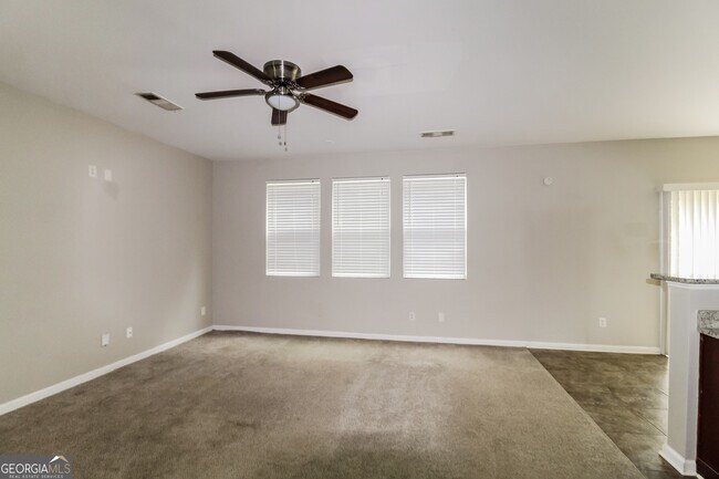 Building Photo - 3260 Sable Trl