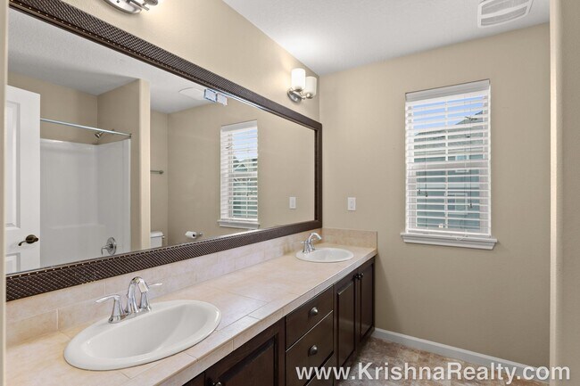 Building Photo - Outstanding 4 BD* 3* BA + *Bonus Room* Corner Lot Home in Arbor Oaks Community - Highly Desirable...