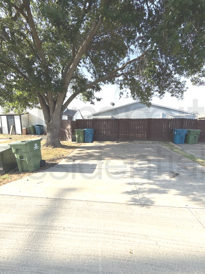 Building Photo - 6078 Dooley Dr